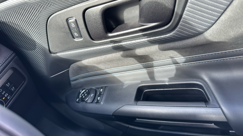 Ford Mustang 5.0 V8 Dark Horse 2dr Auto Petrol Coupe